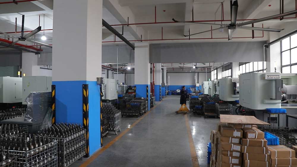 Lavion automotive parts machining workshop